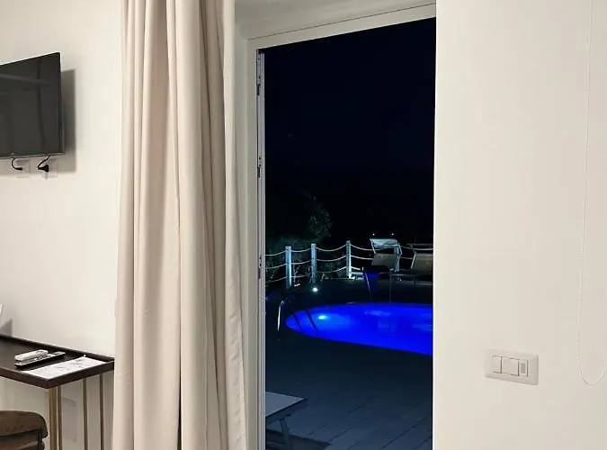 Infinity Castellabate Di Charme Bed & Breakfast 4*