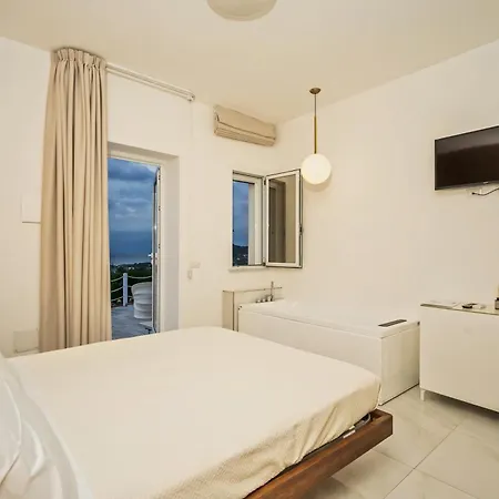 Infinity Castellabate Di Charme Bed & Breakfast *