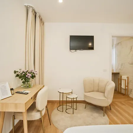 לינה וארוחת בוקר Infinity Castellabate Di Charme 4*
